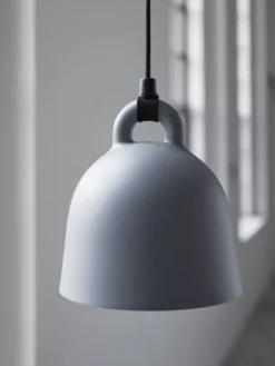 Normann Copenhagen Bell Hanglamp X-small Ø22 Wit -Normann Copenhagen Verkoopwinkel x886x886 502107belllampxsmallgrey201802.jpg.pagespeed.ic .1zzLV9OnEY 3