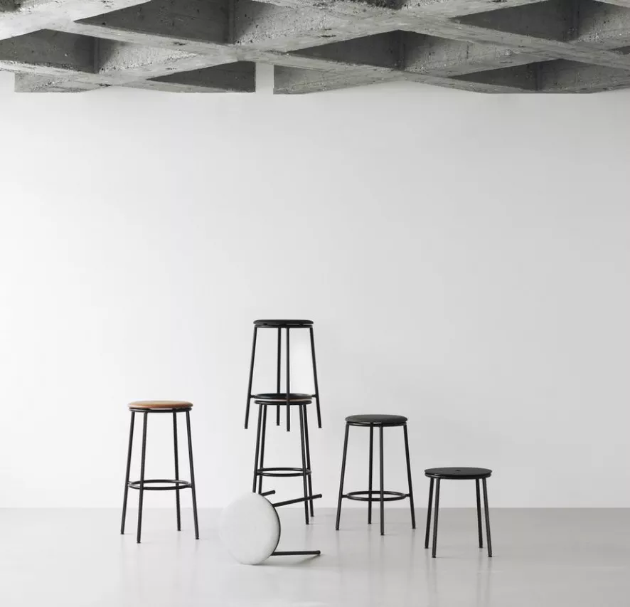 Normann Copenhagen Circa Kruk 45 Zwart Eiken 7 Normann Copenhagen Circa Kruk 45 Zwart Eiken - Afbeelding 7