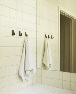 Normann Copenhagen Curve Hook Haak White 17 Normann Copenhagen Curve Hook Haak White -Normann Copenhagen Verkoopwinkel x886x886 normann copenhagen curve hook haak10.jpg.pagespeed.ic .Q91hsyQm76 2