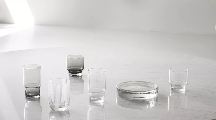 Normann Copenhagen Fit Glas Large 38cl Smoke 2 Normann Copenhagen Fit Glas Large 38cl Smoke - Afbeelding 2