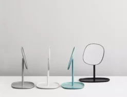 Normann Copenhagen Flip Mirror Spiegel Wit -Normann Copenhagen Verkoopwinkel x886x886 normann copenhagen flip mirror dusty blue sfeer 1.jpg.pagespeed.ic .umq6xxiV2h 1