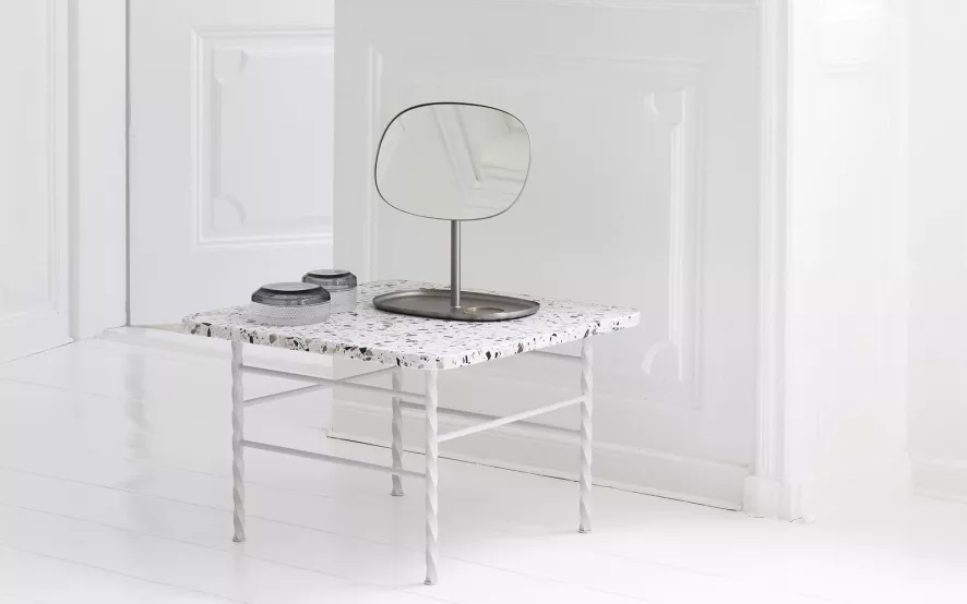 Normann Copenhagen Flip Mirror Spiegel Zwart 12 Normann Copenhagen Flip Mirror Spiegel Zwart - Afbeelding 12
