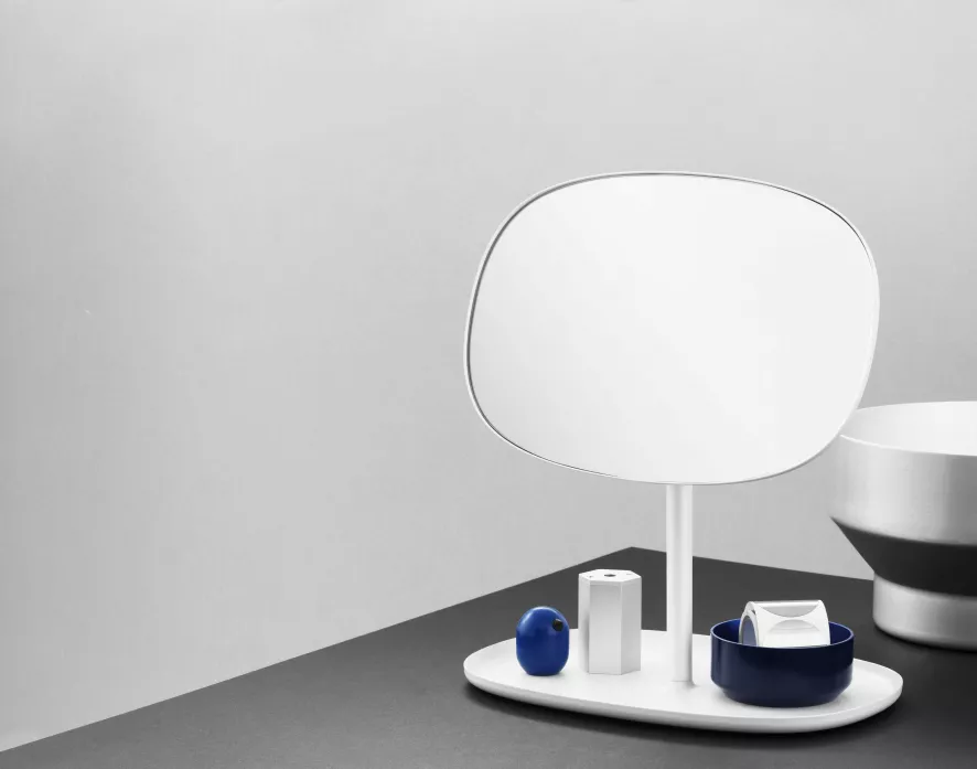Normann Copenhagen Flip Mirror Spiegel Zwart 11 Normann Copenhagen Flip Mirror Spiegel Zwart - Afbeelding 11