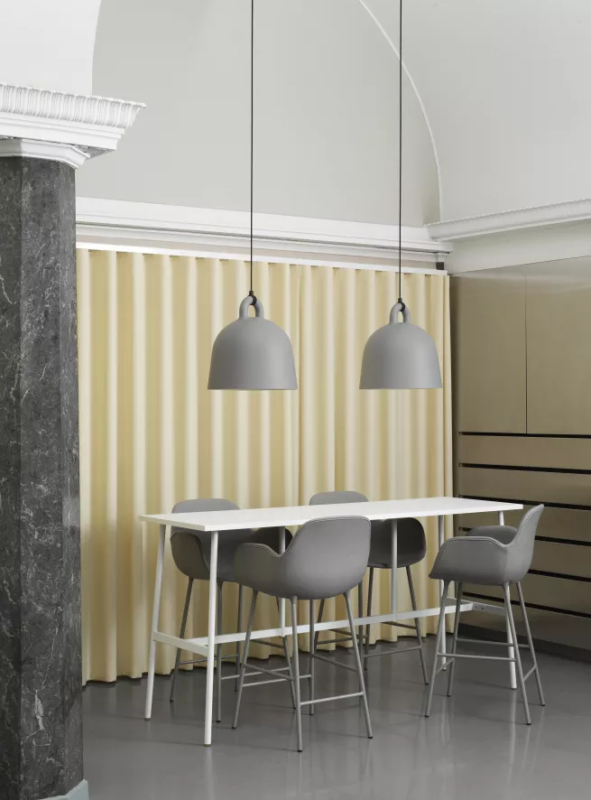 Normann Copenhagen Form Armchair Barkruk 75cm Rood 5 Normann Copenhagen Form Armchair Barkruk 75cm Rood - Afbeelding 5