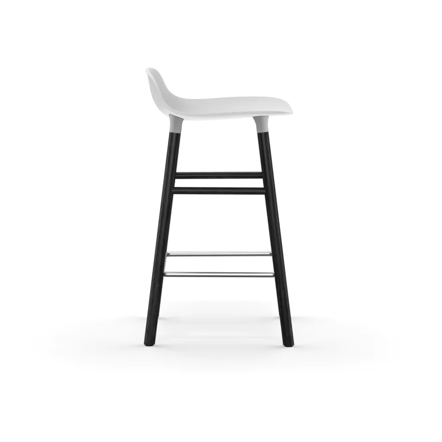 Normann Copenhagen Form Barstool Barkruk 65cm Met Zwart Onderstel Blauw 2 Normann Copenhagen Form Barstool Barkruk 65cm Met Zwart Onderstel Blauw - Afbeelding 2