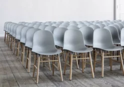 Normann Copenhagen Form Chair Stoel Met Eiken Onderstel, Blauw -Normann Copenhagen Verkoopwinkel x886x886 normann copenhagen form chair stoel met eiken onderstel12.jpg.pagespeed.ic .CoNuHPUnBH 2