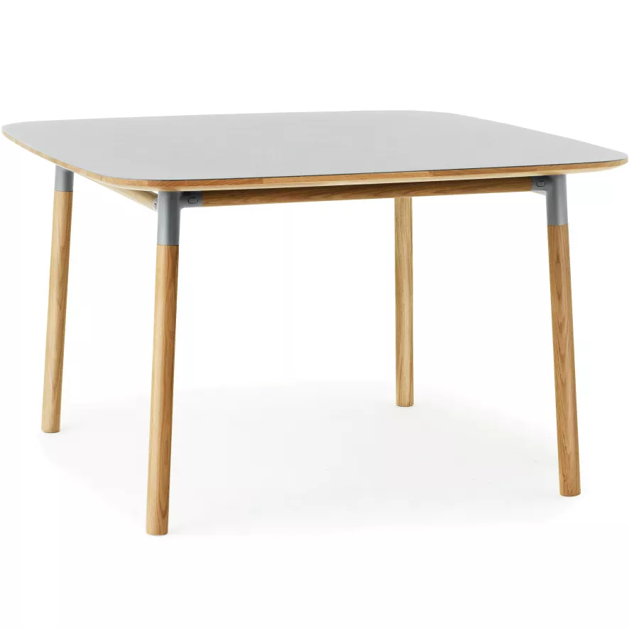 Normann Copenhagen Form Table Tafel Rood 120x120 2 Normann Copenhagen Form Table Tafel Rood 120x120 - Afbeelding 2