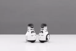 Normann Copenhagen Friends Peper- En Zoutstel -Normann Copenhagen Verkoopwinkel x886x886 normann copenhagen friends peper en zoutstel7.jpg.pagespeed.ic .qJA4eb5fVz