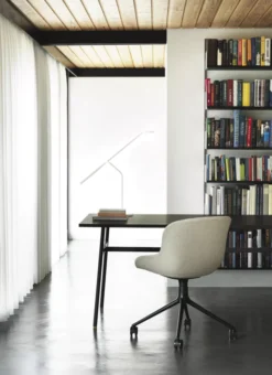 Normann Copenhagen Hyg Gestoffeerde Bureaustoel Zwart Ultra Leather Brandy 29 Normann Copenhagen Hyg Gestoffeerde Bureaustoel Zwart Ultra Leather Brandy -Normann Copenhagen Verkoopwinkel x886x886 normann copenhagen hyg gestoffeerde bureaustoel zwart onderstel11.jpg.pagespeed.ic .qYW3LeXwU2