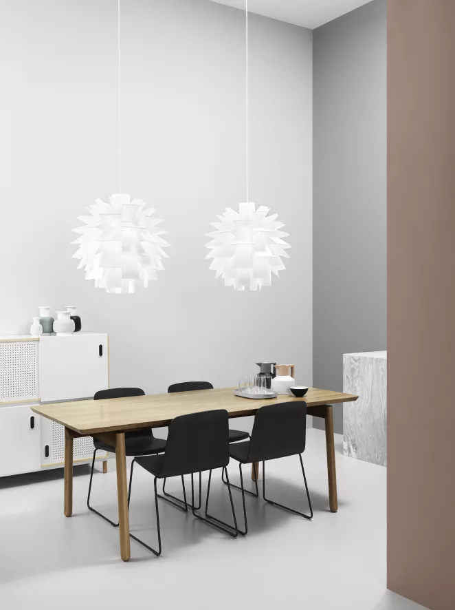 Normann Copenhagen Just Chair Stoel Met Verchroomd Onderstel, Essen 19 Normann Copenhagen Just Chair Stoel Met Verchroomd Onderstel, Essen - Afbeelding 19