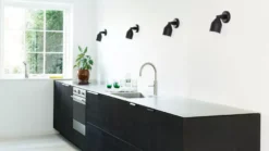 Normann Copenhagen Klip Klemlamp Black -Normann Copenhagen Verkoopwinkel x886x886 normann copenhagen klip klemlamp10.jpg.pagespeed.ic .dlvza1hP9S 2