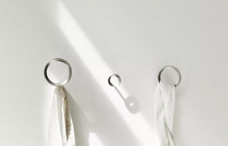 Normann Copenhagen Loop Haak Ø9.4 Large Black 4 Normann Copenhagen Loop Haak Ø9.4 Large Black - Afbeelding 4