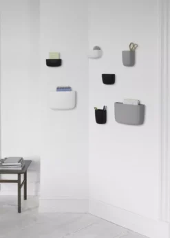 Normann Copenhagen Pocket Organizer 3 Wandplank Lichtgrijs -Normann Copenhagen Verkoopwinkel x886x886 normann copenhagen pocket organizer 2 wandplank6.jpg.pagespeed.ic .n5ntAC bKf 4