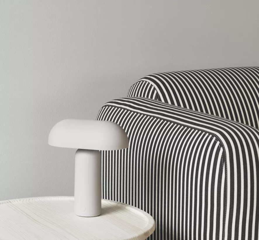 Normann Copenhagen Porta Tafellamp LED Oplaadbaar Zwart 9 Normann Copenhagen Porta Tafellamp LED Oplaadbaar Zwart - Afbeelding 9