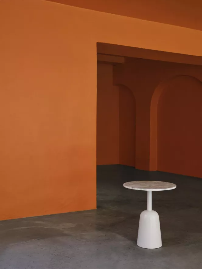 Normann Copenhagen Turn Table Marble Bijzettafel White 7 Normann Copenhagen Turn Table Marble Bijzettafel White - Afbeelding 7