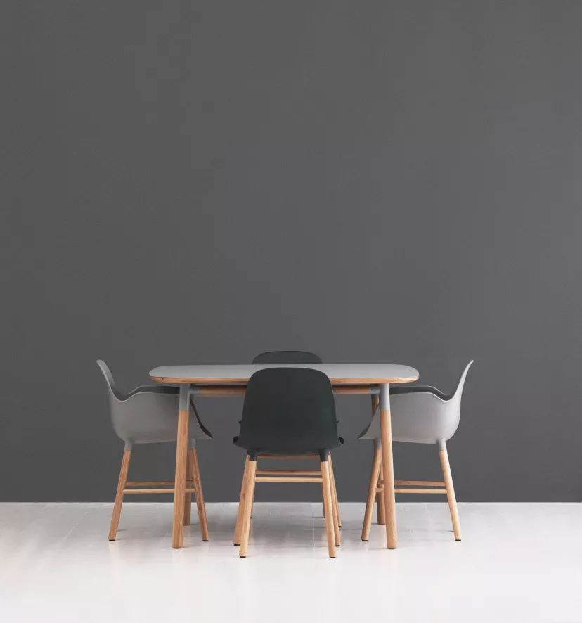 Normann Copenhagen Form Armchair Stoel Met Eiken Onderstel Rood 7 Normann Copenhagen Form Armchair Stoel Met Eiken Onderstel Rood - Afbeelding 7