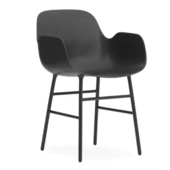 Normann Copenhagen Form Armchair Stoel Met Stalen Onderstel Zwart